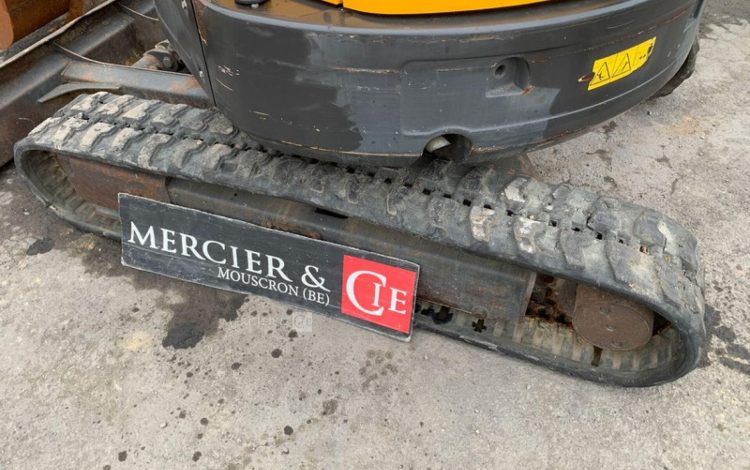 BOBCAT E35  PEL010244