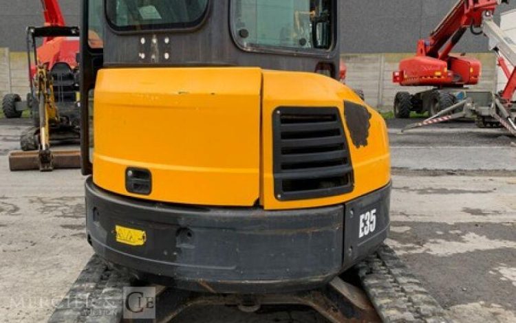 BOBCAT E35  PEL010244