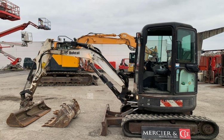 BOBCAT E26***EM  PEL746020
