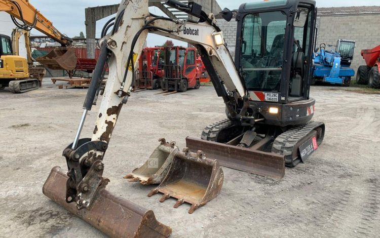 BOBCAT E26***EM  PEL746020
