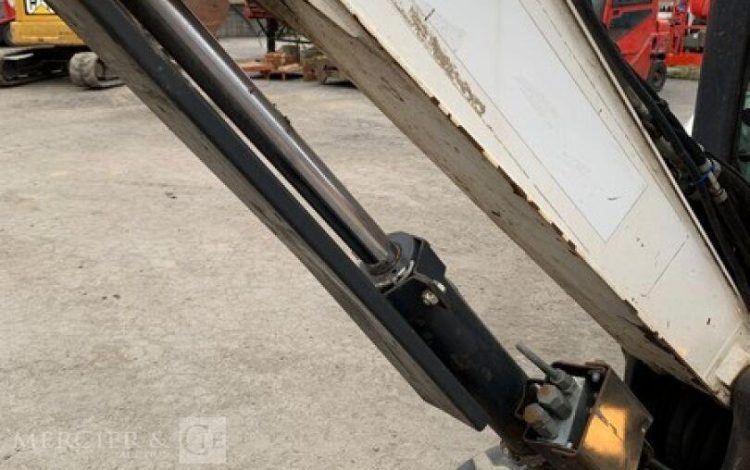 BOBCAT E26***EM  PEL746020