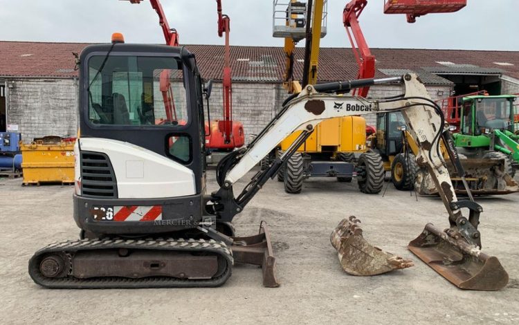 BOBCAT E26***EM  PEL746020
