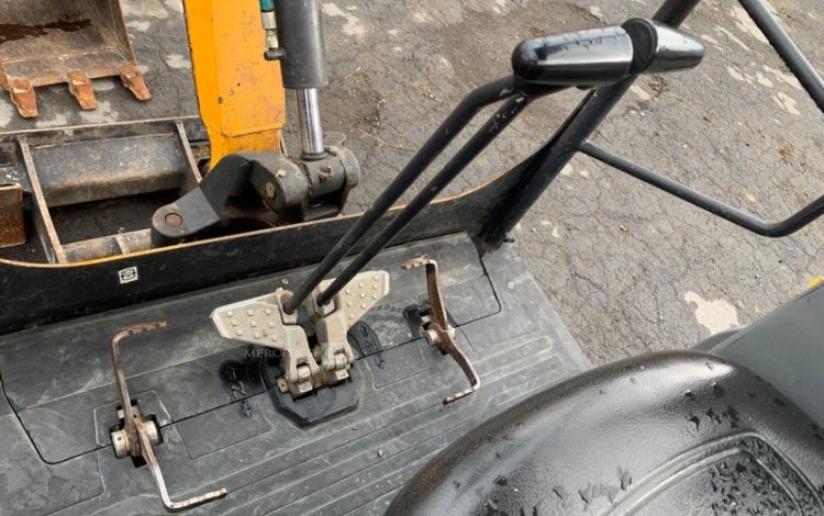 BOBCAT E17  PEL010286