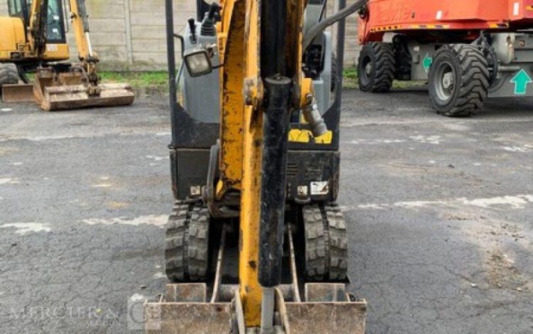 BOBCAT E17  PEL010286