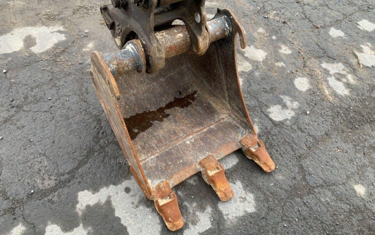 BOBCAT E17  PEL010286