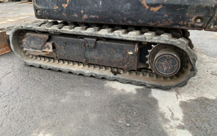 BOBCAT E17  PEL010286