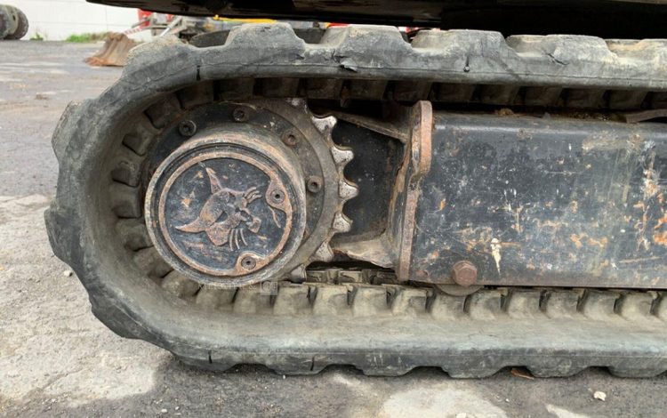 BOBCAT E17  PEL010286