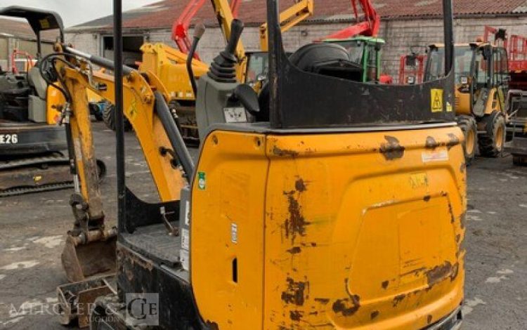 BOBCAT E17  PEL010286