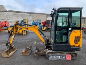 BOBCAT E17  PEL010042