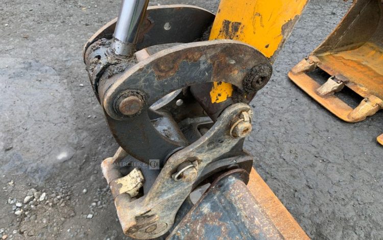 BOBCAT E17  PEL010042