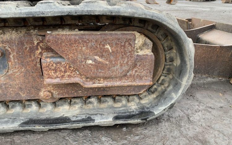 BOBCAT E17  PEL010042