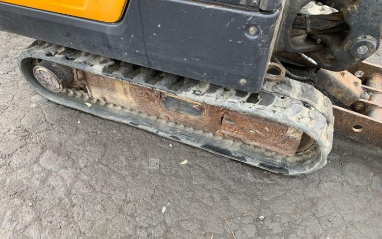 BOBCAT E17  PEL010042