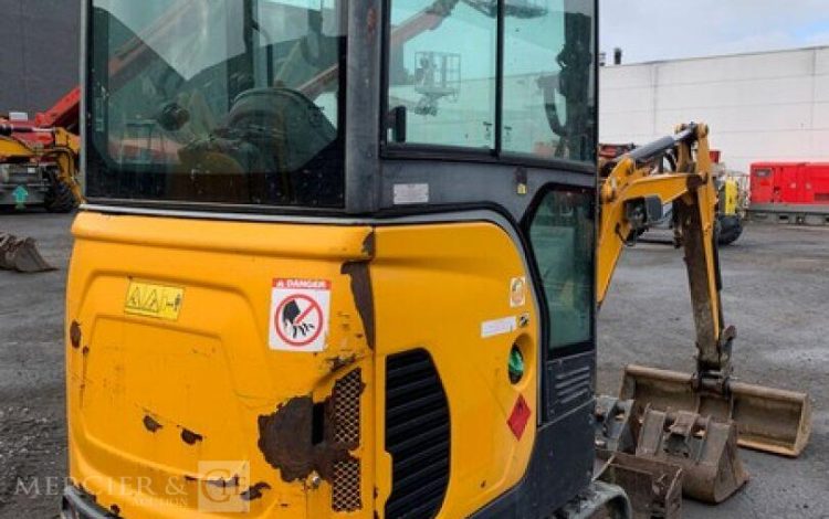 BOBCAT E17  PEL010042