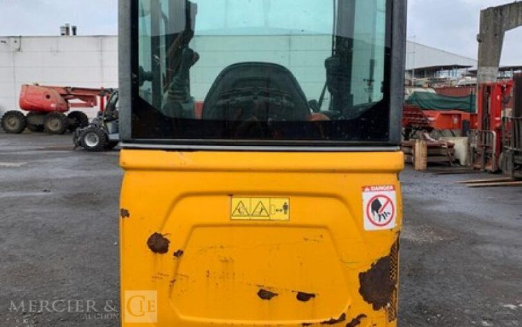 BOBCAT E17  PEL010042