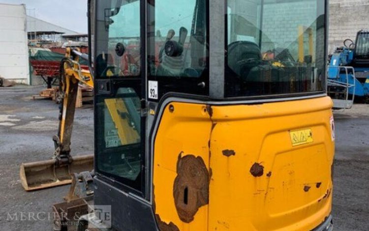 BOBCAT E17  PEL010042