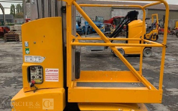 JLG TOUCAN JUNIOR 8B  ELE010155