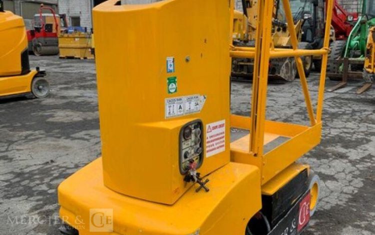 JLG TOUCAN JUNIOR 8B  ELE010155