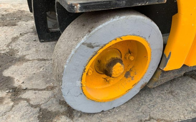 JLG TOUCAN JUNIOR 8B  ELE010155