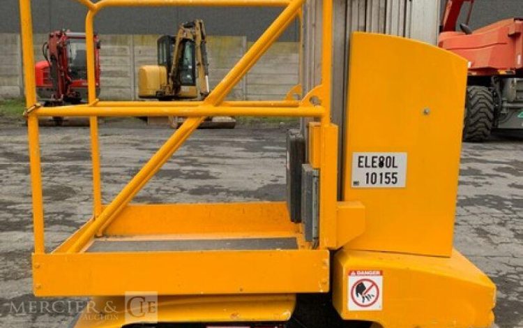 JLG TOUCAN JUNIOR 8B  ELE010155