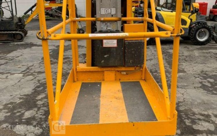 JLG TOUCAN JUNIOR 8B  ELE010155