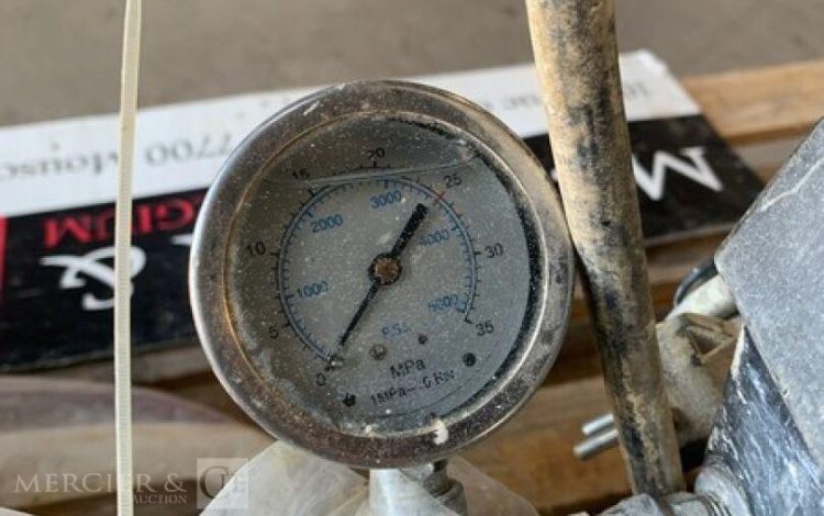 TITAN IMPACT 400  AIR011361