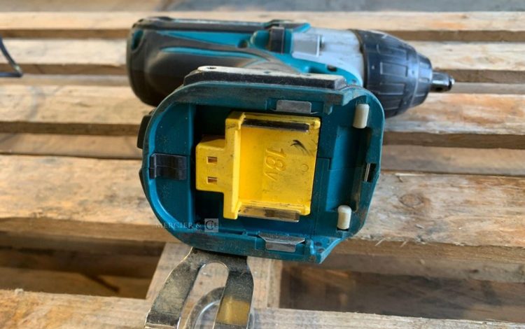 MAKITA BTW450 RFE  BOU010009