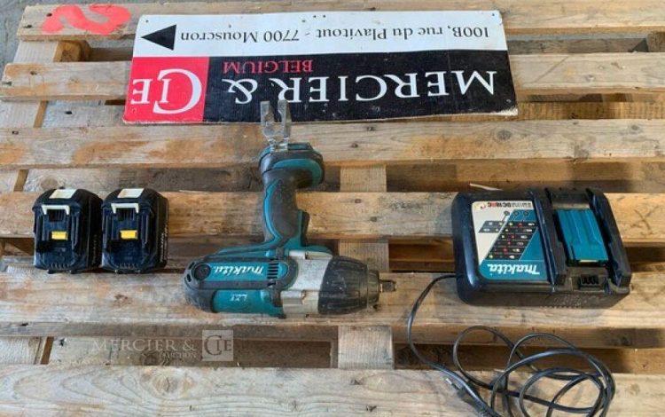 MAKITA BTW450 RFE  BOU010009