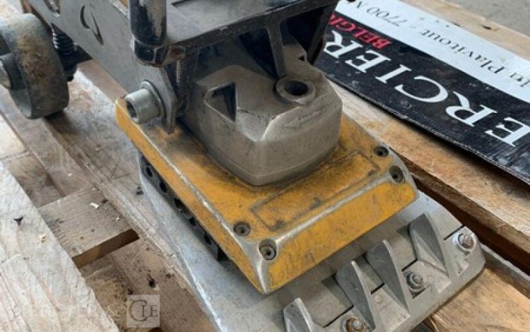 WOLFF DURO STRIPPER  DEC010788