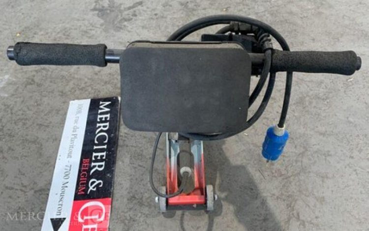 ROMUS STRIPPER FLOOR BS-5  DEC011077