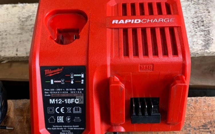 MILWAUKEE M18CAG125XPDB  ME1010383