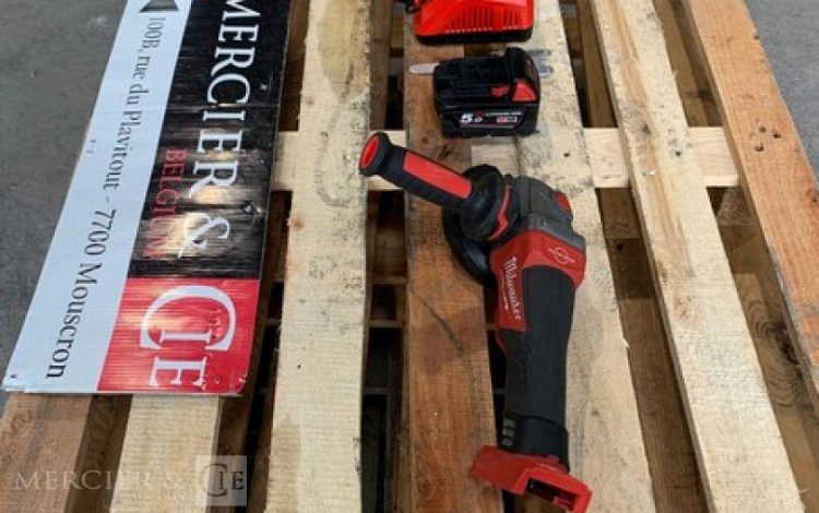 MILWAUKEE M18CAG125XPDB  ME1010383