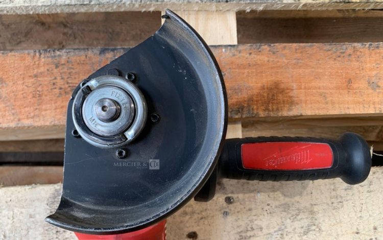 MILWAUKEE M18CAG125XPDB  ME1010383