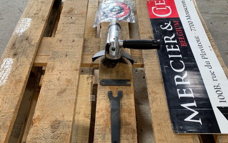 GRINDER LA422-EU  MED010064