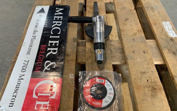 GRINDER LA422-EU  MED010064