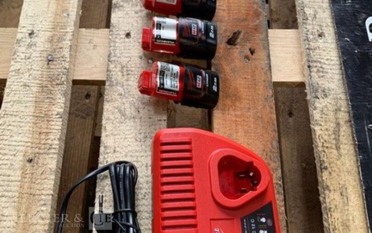 MILWAUKEE   MIL010000