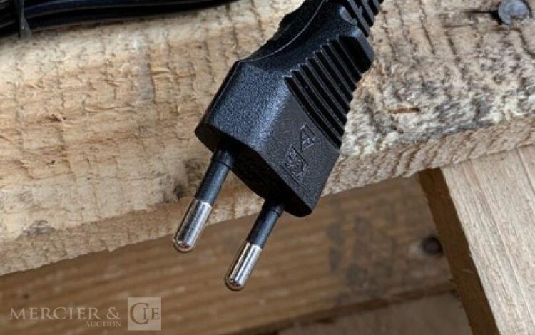 MILWAUKEE   MIL010000