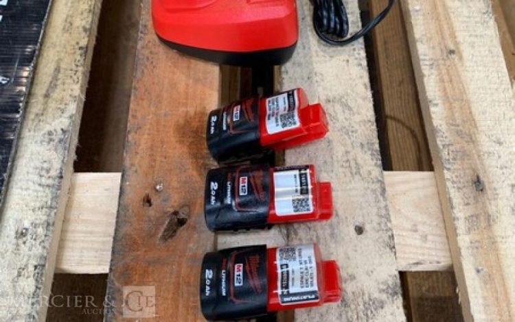 MILWAUKEE   MIL010000