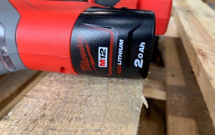 MILWAUKEE M12CH-202X  MIL010001