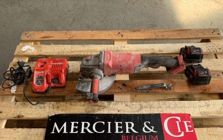 MILWAUKEE   MIL010000