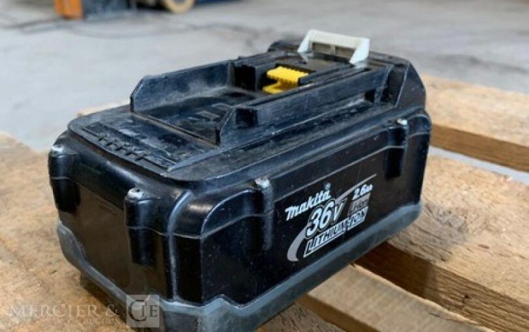 MAKITA BHR262T  PER010213