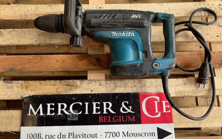 MAKITA HM1213C  PIQ011172