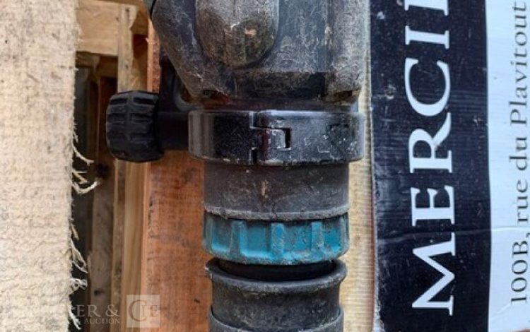 MAKITA HM1213C  PIQ011172