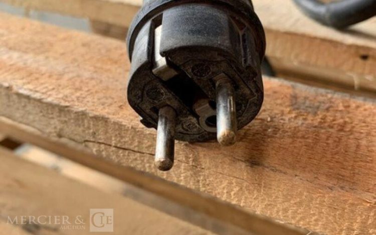 MAKITA HM1213C  PIQ011172