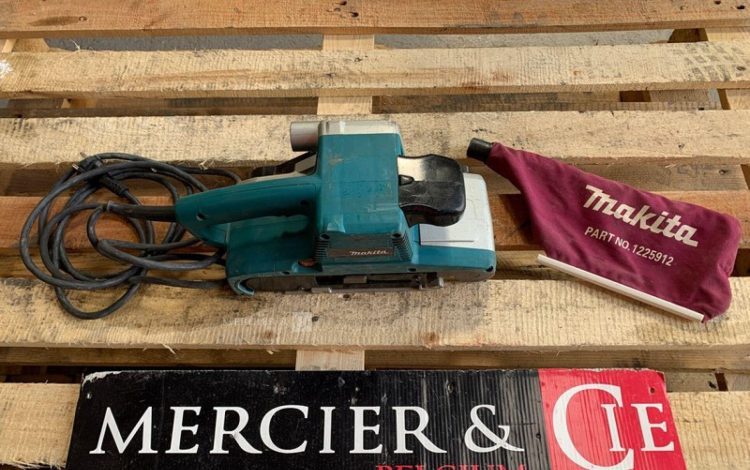 MAKITA 9404  PON011055