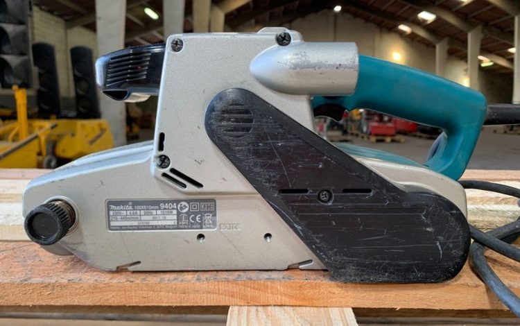 MAKITA 9404  PON011055