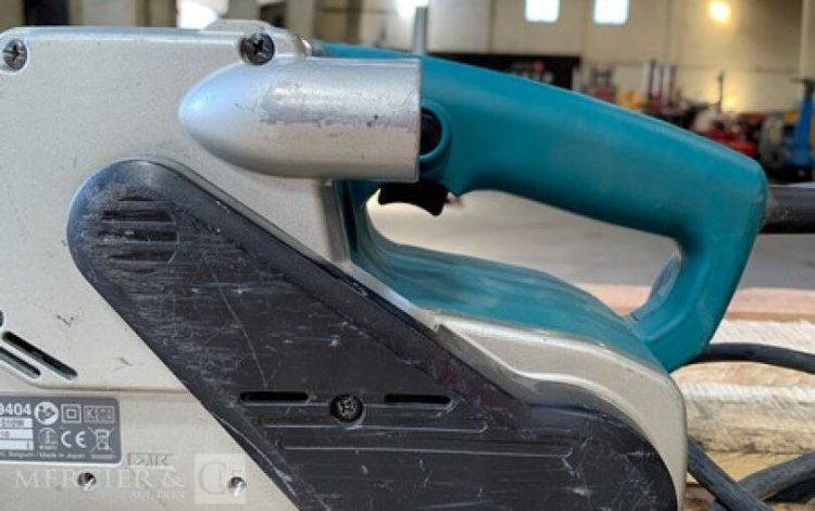 MAKITA 9404  PON011055