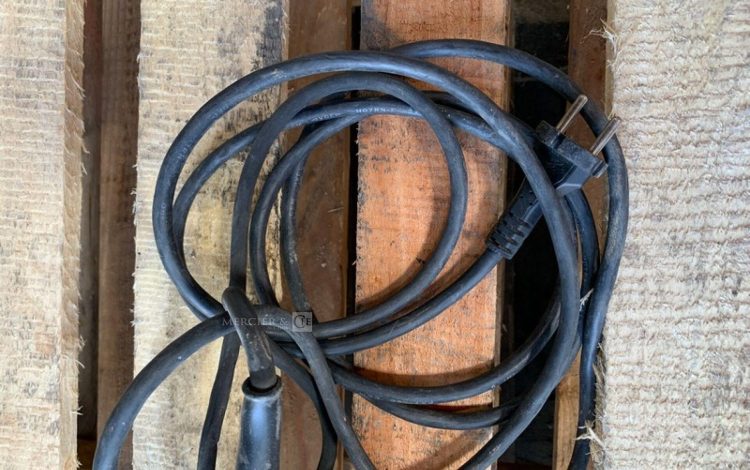 MAKITA 9404  PON011055