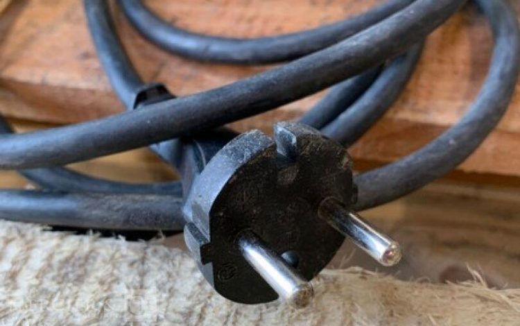 MAKITA 9404  PON011055