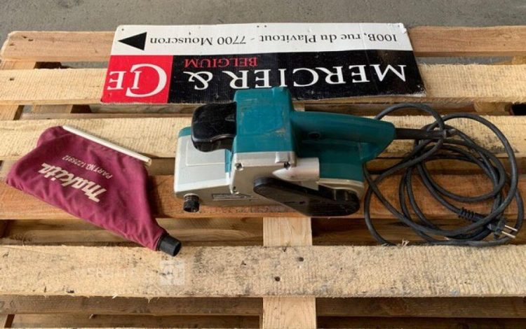 MAKITA 9404  PON011055