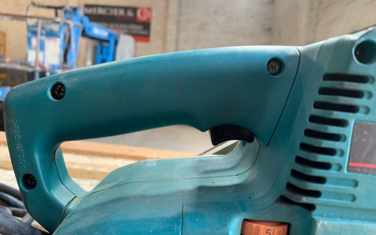 MAKITA 9404  PON011055